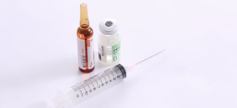 都市型ライフスタイルを支える新宿の多様で身近な内科医療インフラの魅力